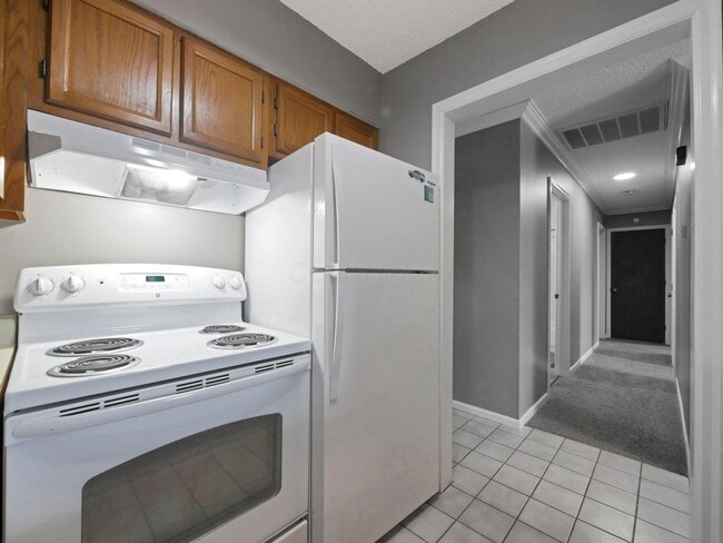 Building Photo - 175 Kraft Dr