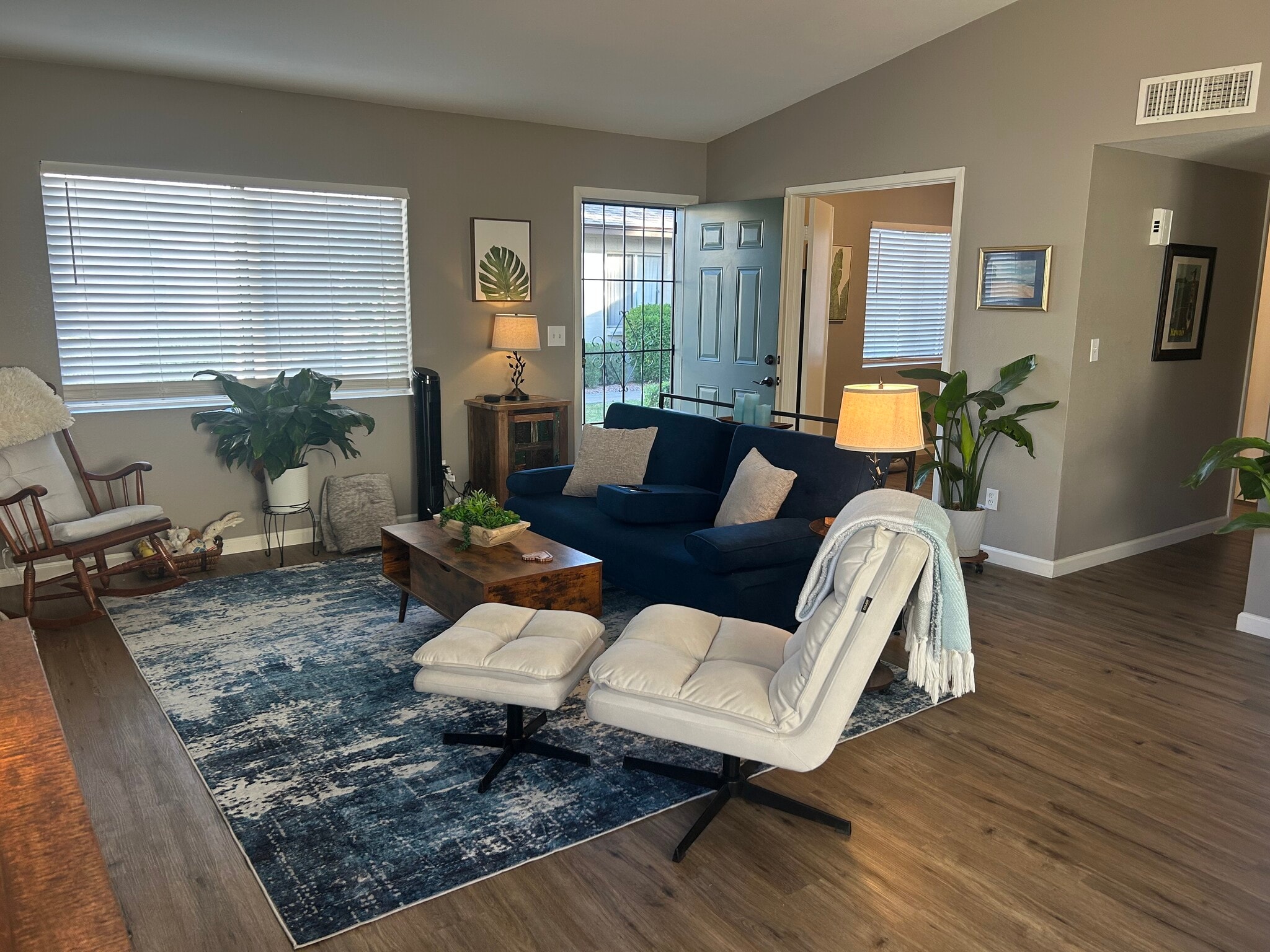 Living Room - 3340 S Parkside Dr