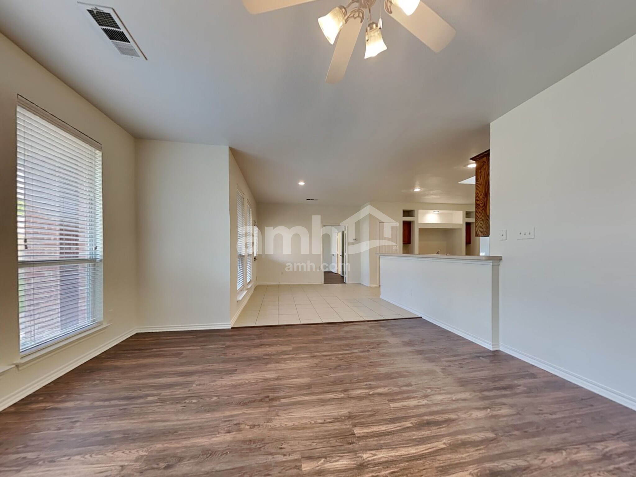 Building Photo - 5716 Ozark Dr