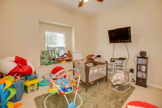 Building Photo - 7534 Angelwing Dr