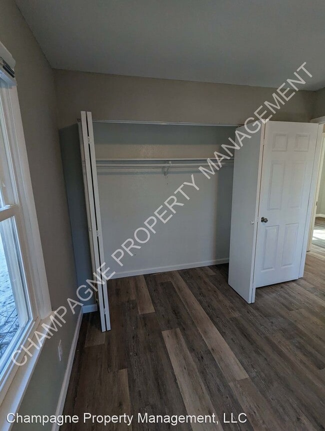 Building Photo - 3 br, 1 bath House - 5806 Fairlane Dr.