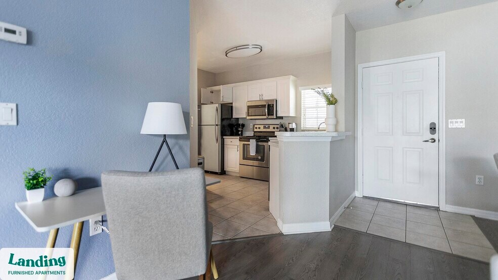 Building Photo - 3695 Island Club Dr