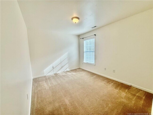 Building Photo - 162 Watchmen Ln