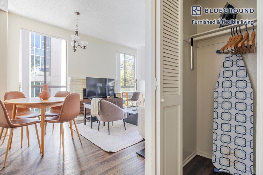 Building Photo - 747 Gayley Ave