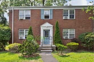 Building Photo - Quiet 2nd-Floor 1BR Condo – Updated Bath, Pet Friendly & Easy NYC Commute