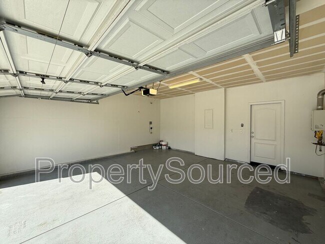 Building Photo - 1447 Hearthsong Dr