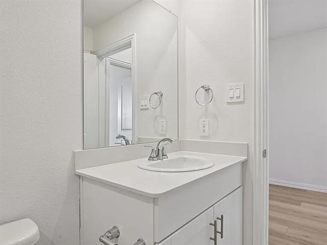 Building Photo - 2203 Rannoch St