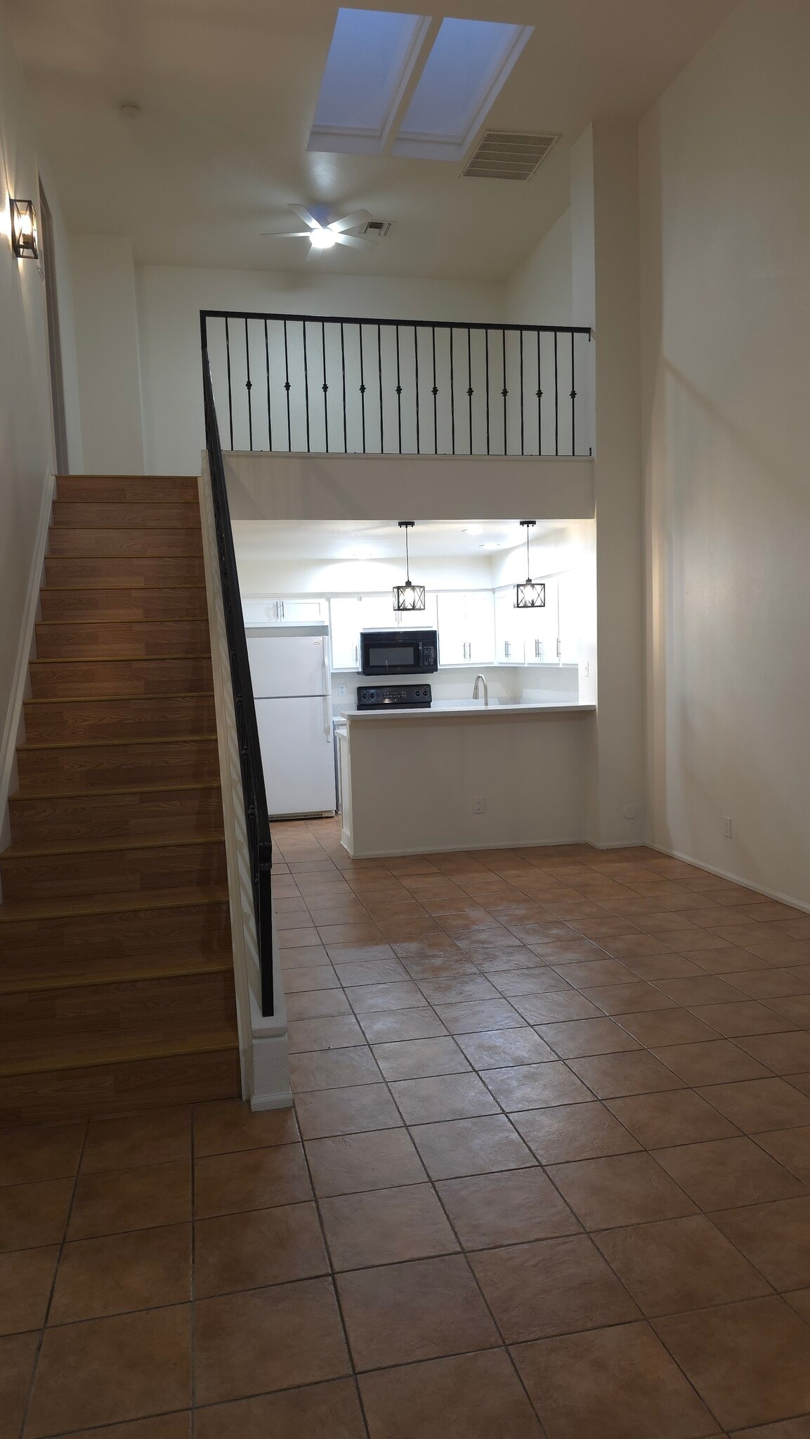 Living room - 1717 E Union Hills Dr