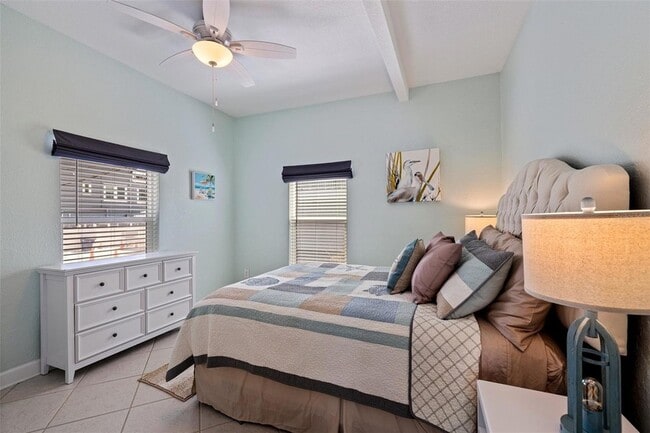 Building Photo - 106 7th Ave