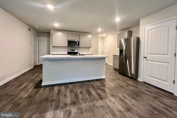 Building Photo - 47 Currant Cir