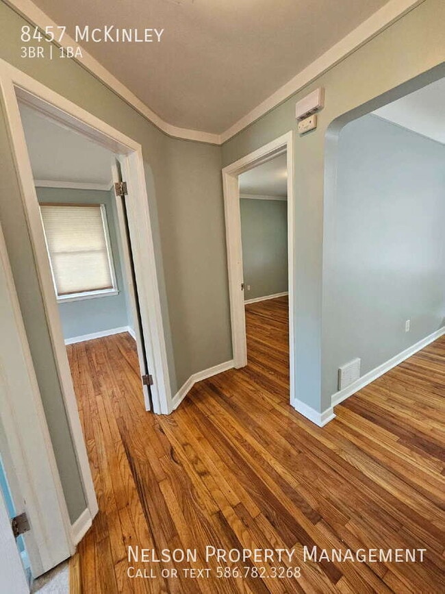 Building Photo - 8457 McKinley-