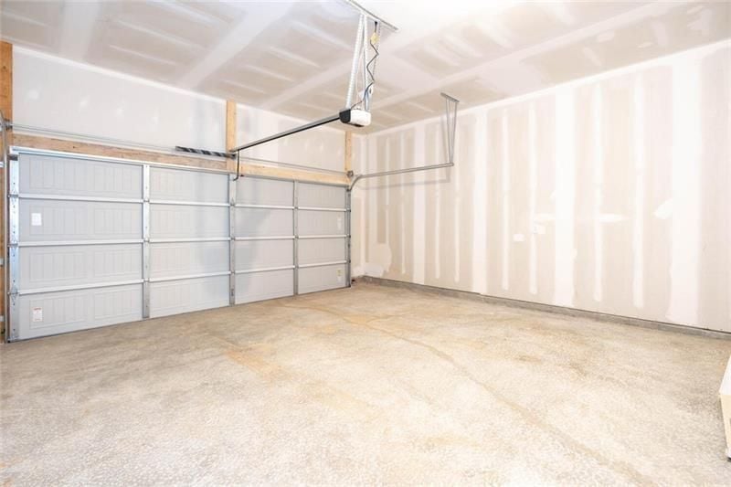 Building Photo - 625 Everett Ln