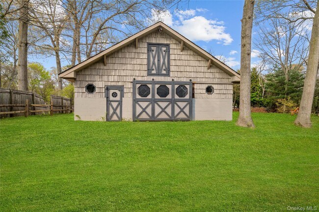 Building Photo - 257 Southlawn Ave