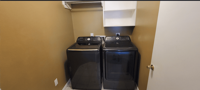 Building Photo - 4427 Eaglewood Trail Dr