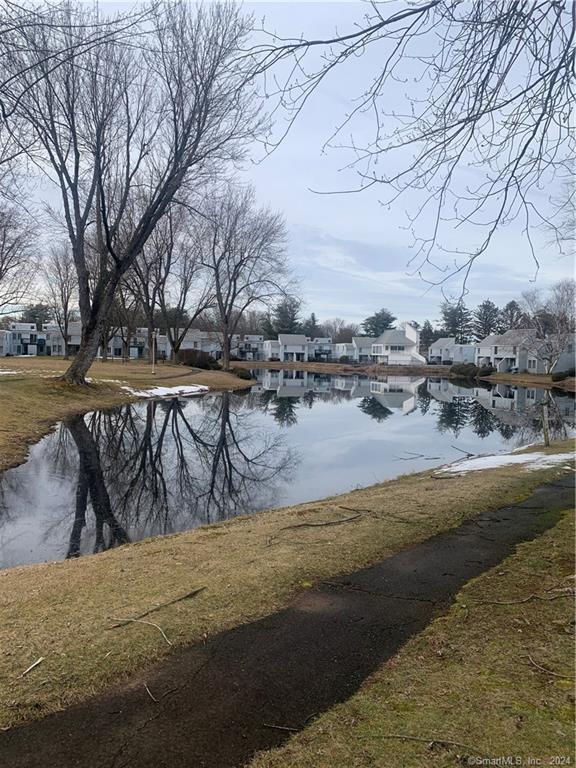 Building Photo - 3 Cinnamon Spring