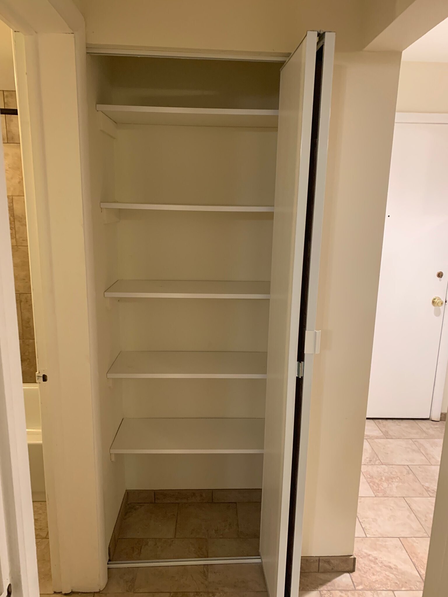 Building Photo - 689 Snelling Ave S