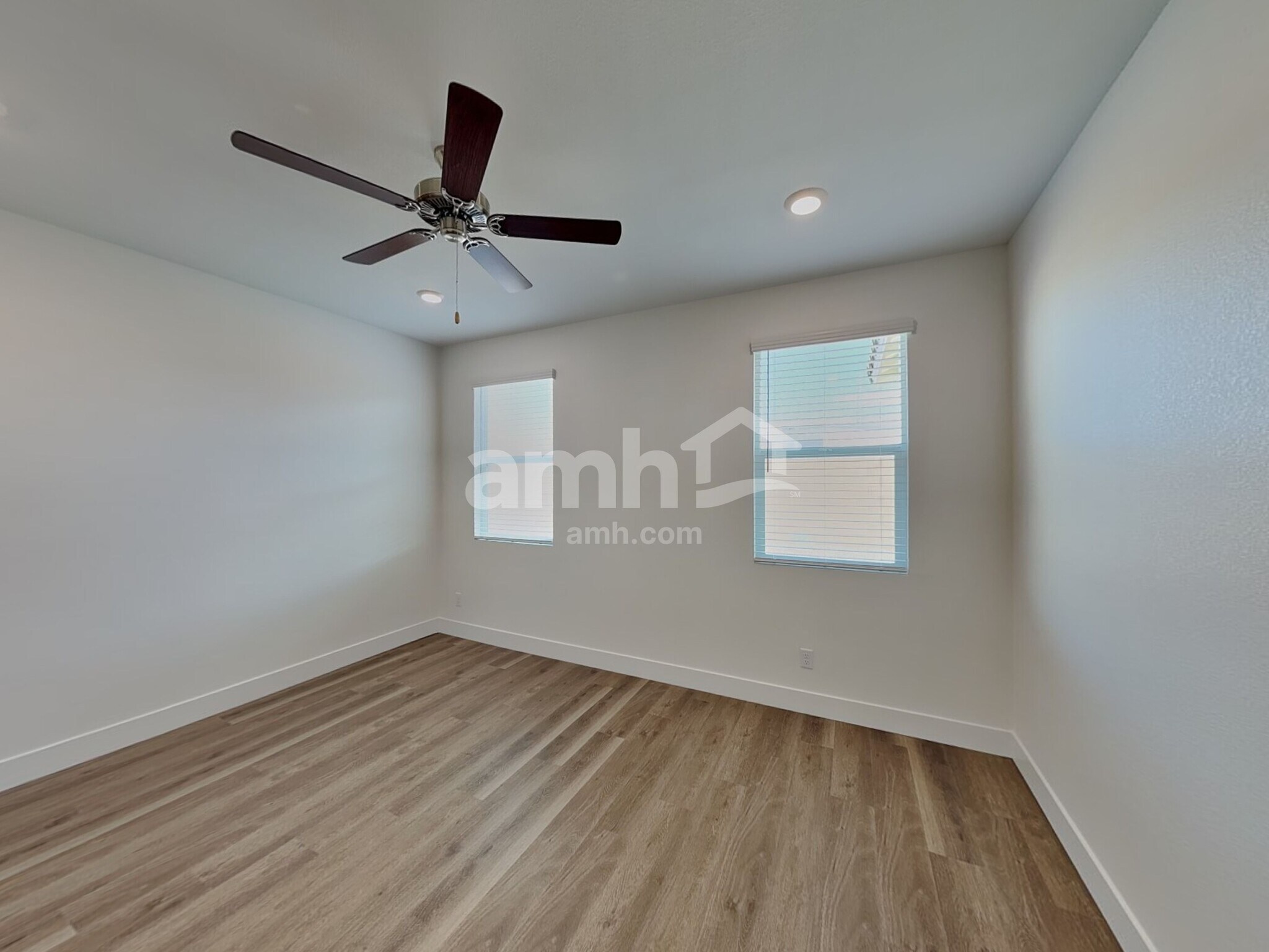 Building Photo - 677 Crimson Flare Ct