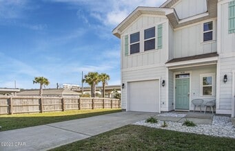 Building Photo - 7450 Shadow Lake Dr