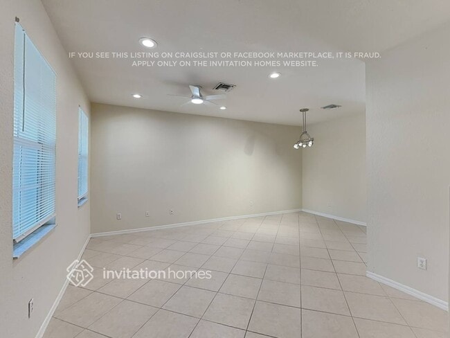 Building Photo - 187 E Thatch Palm Cir