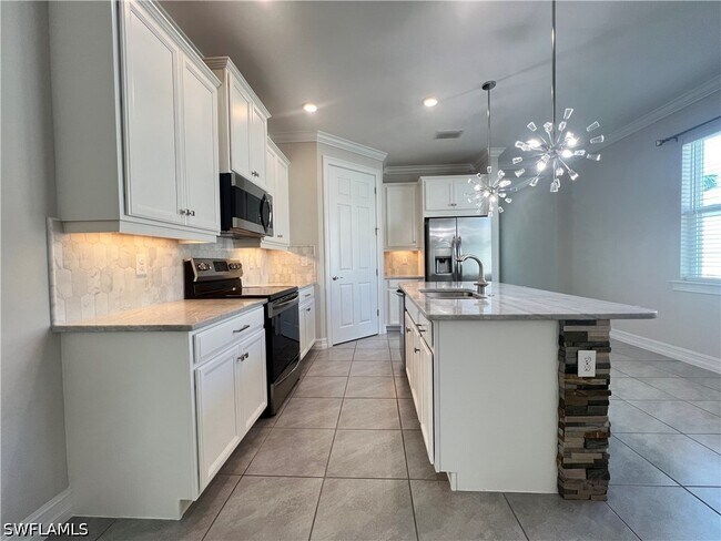 Building Photo - 28442 Captiva Shell Lp