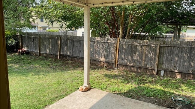 Building Photo - 1229 Vincent Pl