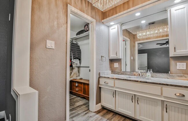 Building Photo - So many Amenities!