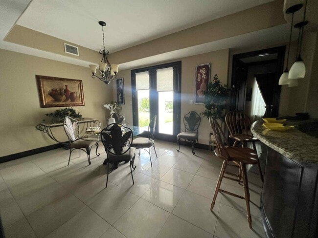 Building Photo - 617 Cowbird Cove Court