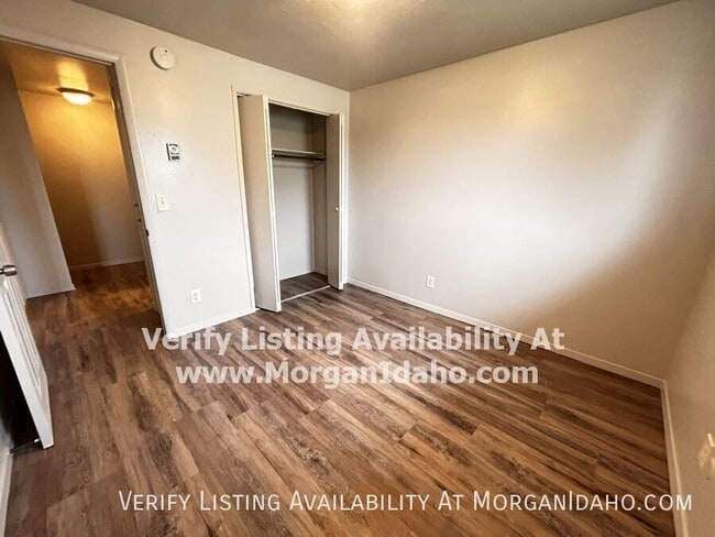 Building Photo - 697 White Cloud Dr