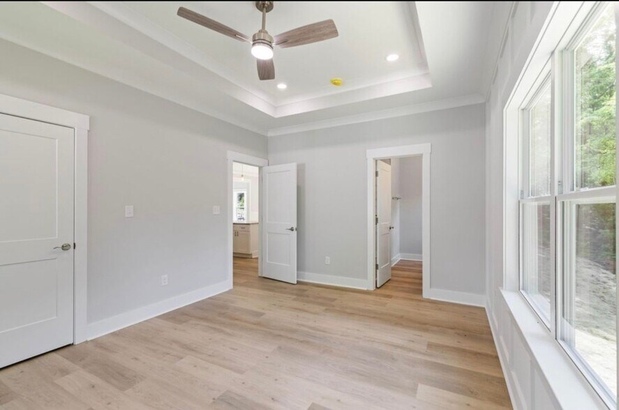 Building Photo - 5414 Dorsey St