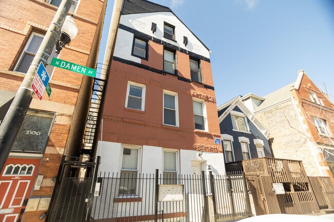 Building Photo - 2102 N Damen Ave