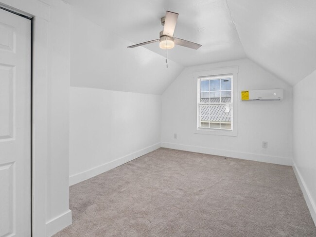 Building Photo - Home for rent in Hohenwald
