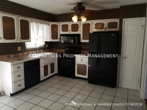 Building Photo - 7175 NW Chapel Woods Cir