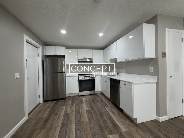 Building Photo - 226 Parker Hill Ave