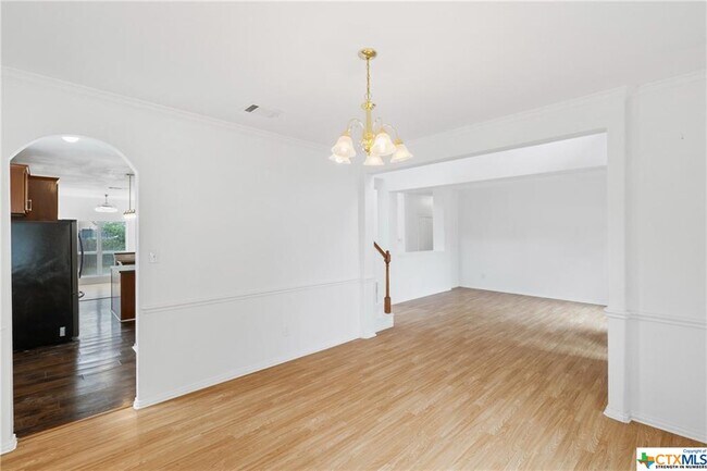 Building Photo - 156 Pecanwood S