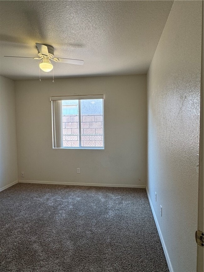Building Photo - 3434 Mineral Park Dr