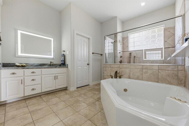 Building Photo - 13725 Madrone Mountain Way