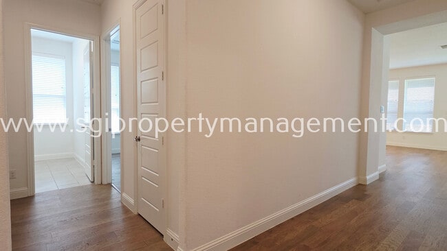 Building Photo - 7703 Coronado Dr
