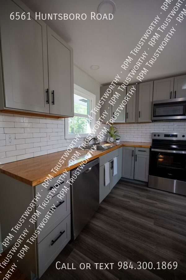 Building Photo - 6561 Huntsboro Rd