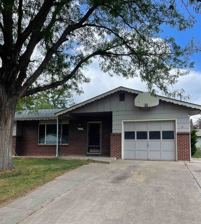 Building Photo - Charming 3 Bed, 2 Bath Home Near CSU & Old Town Fort Collins!