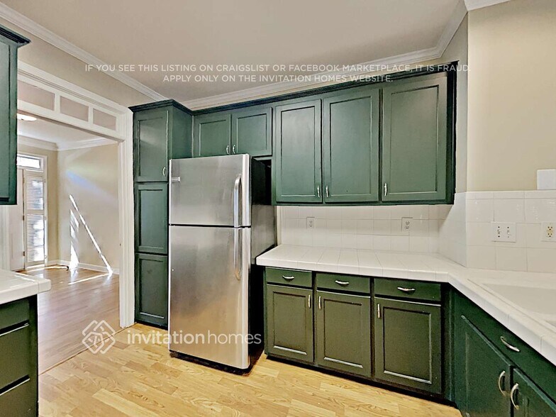 Building Photo - 4685 Wynnmeade Ln SW