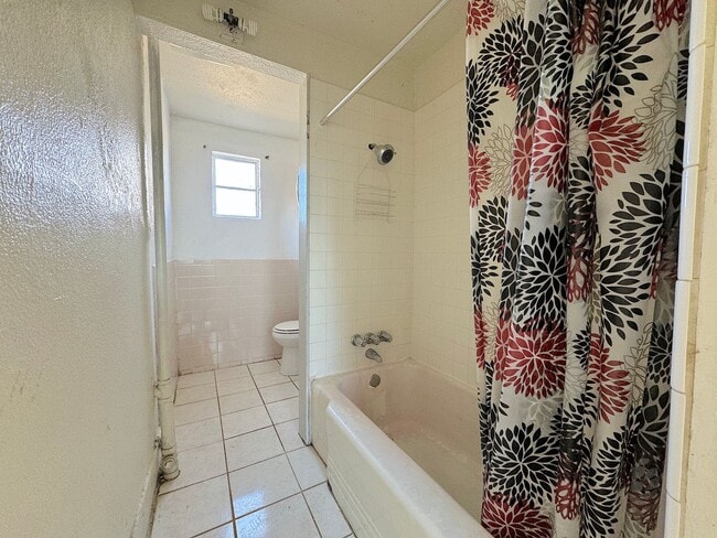 Building Photo - 8506 Winchester Rd