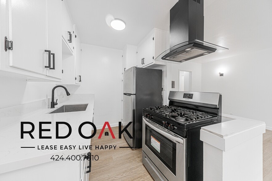 Building Photo - 6315 Cherry Ave