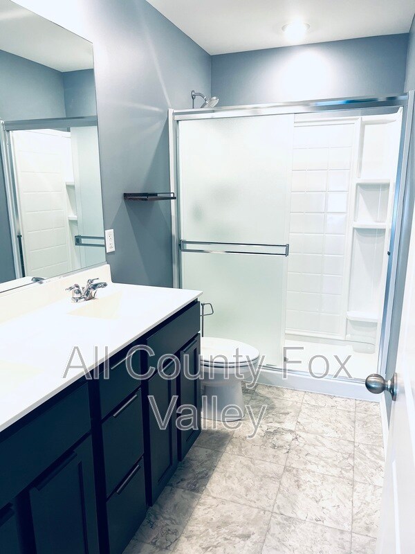 Building Photo - 844 Briar Gln Ct
