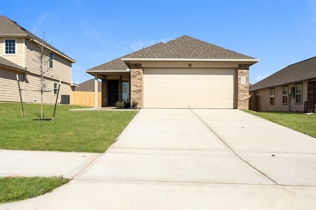 Primary Photo - 208 Fallow Deer Dr