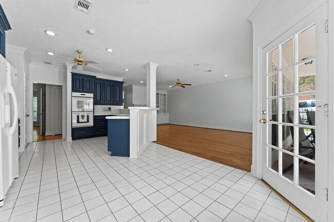 Building Photo - 29 Berry Blossom Dr