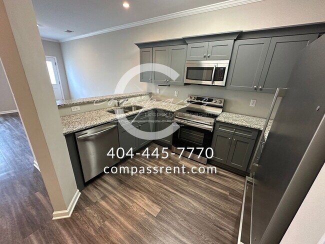 Building Photo - 107 Squarewood Ln NW