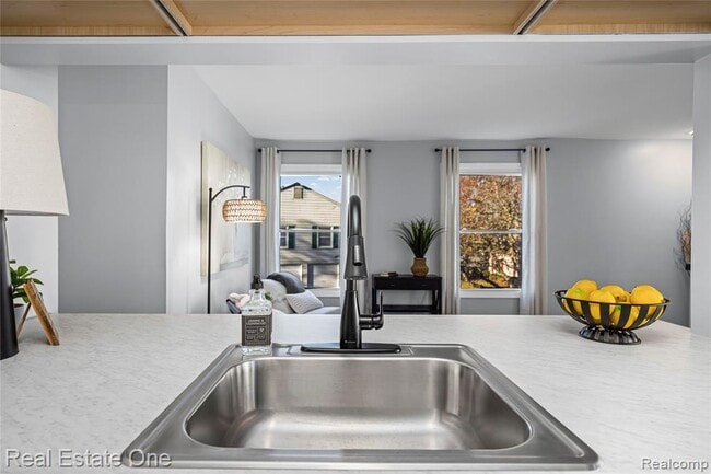 Building Photo - 2917 Rockford