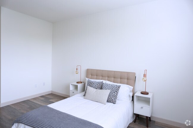 3BR, 2BA-1239 SF - California Villages Valley Village