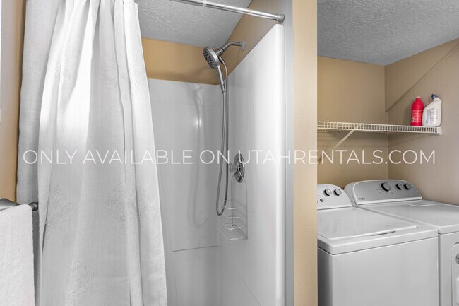 Building Photo - 2270 W 1750 N