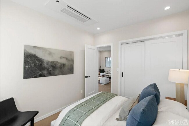 Building Photo - 255 Gellert Dr